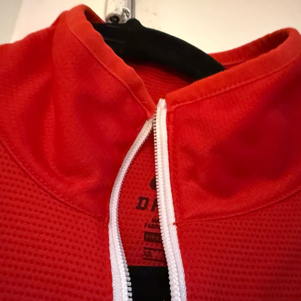 NWOT Nike Dri-Fit Red and White Sports Jacket - Picture 7 of 8